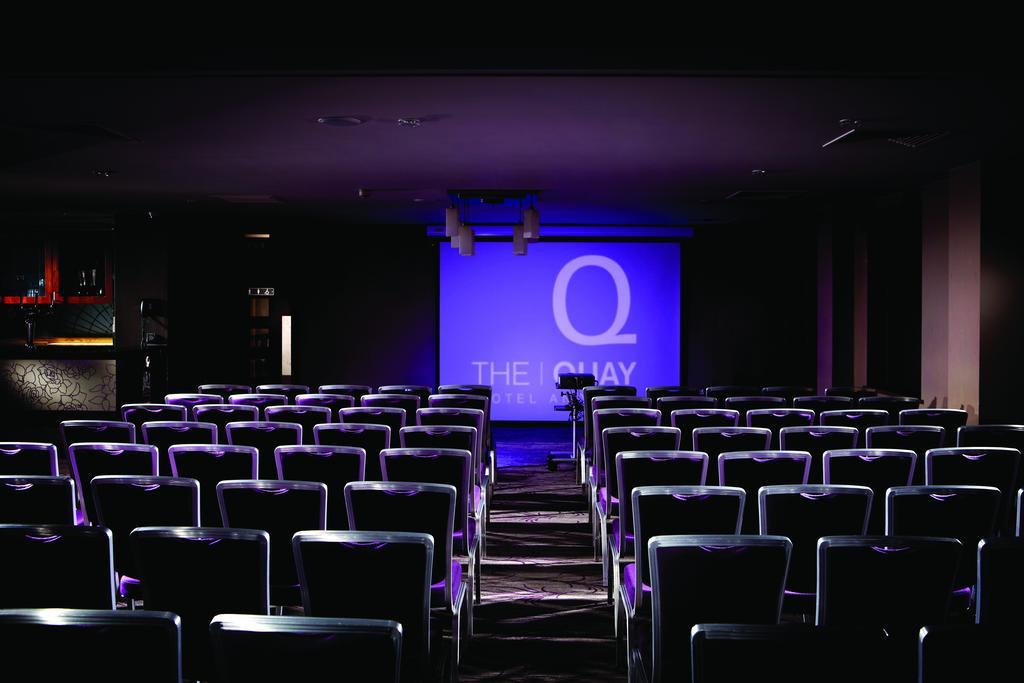 Отель The Quay And 4*