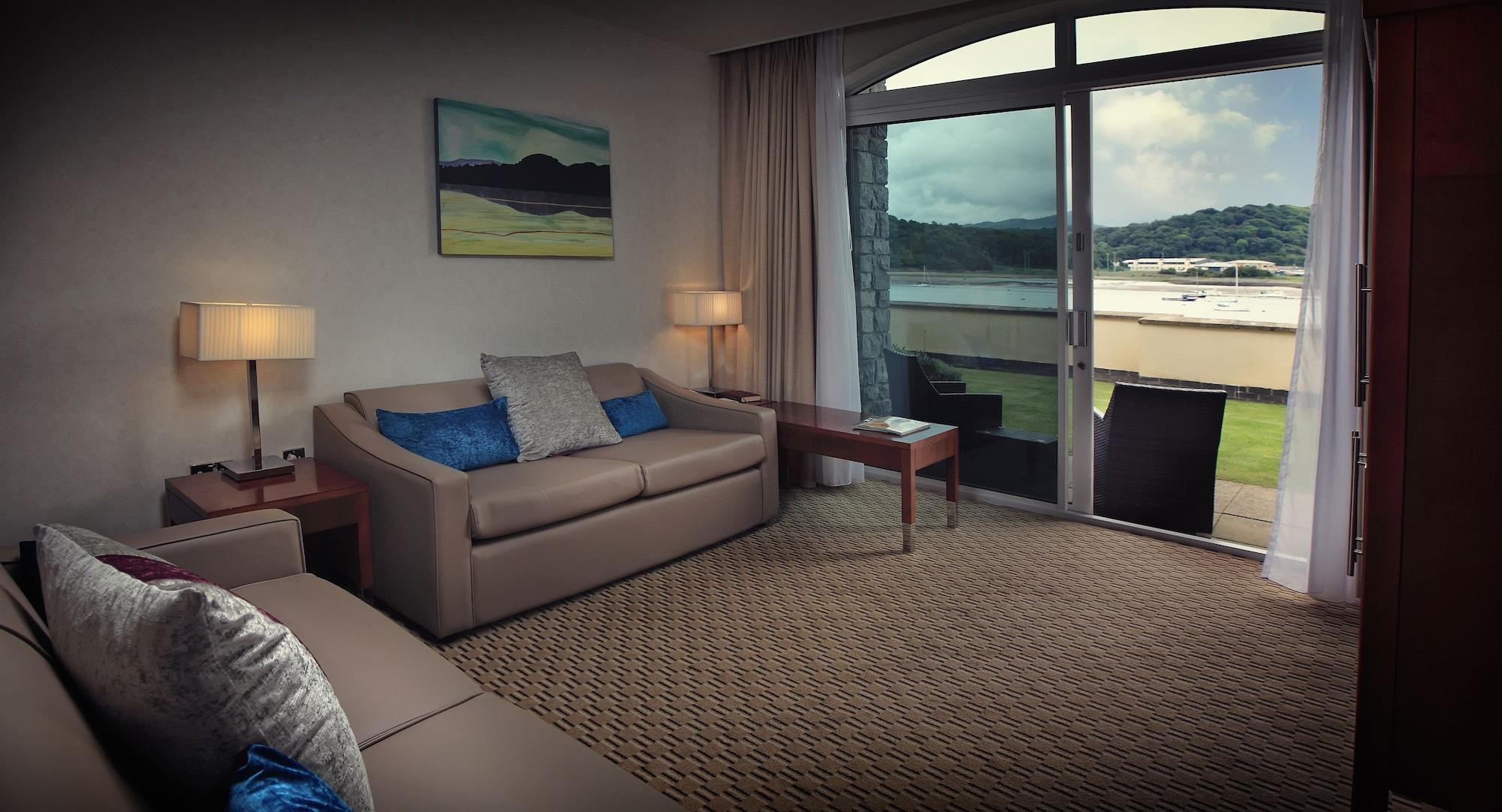 Hotel The Quay And Conwy